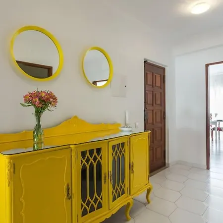 Color Me Happy - 2 Bedrooms Near Forum Algarve Lägenhet *