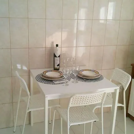 Color Me Happy - 2 Bedrooms Near Forum Algarve Apartment *