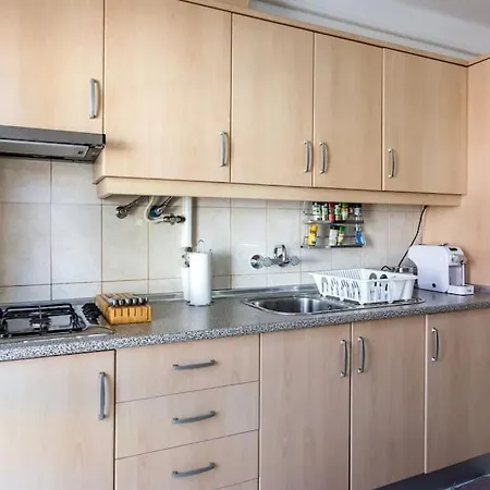 Apartment Color Me Happy - 2 Bedrooms Near Forum Algarve