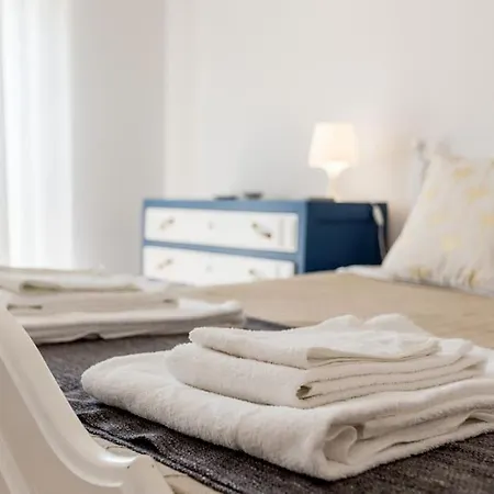 Color Me Happy - 2 Bedrooms Near Forum Algarve Appartement District de Faro